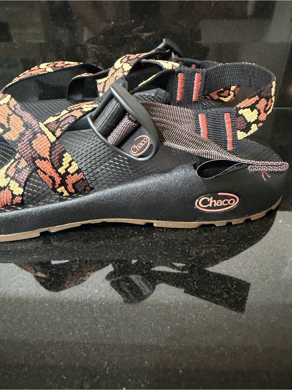 Chaco Z/Cloud Women’s 9 Black Orange Double Strap Sport Sandals - Picture 3 of 7